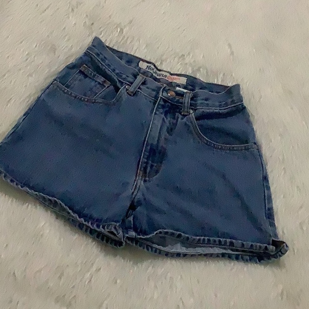Vintage no jeans denim high rise denim shorts